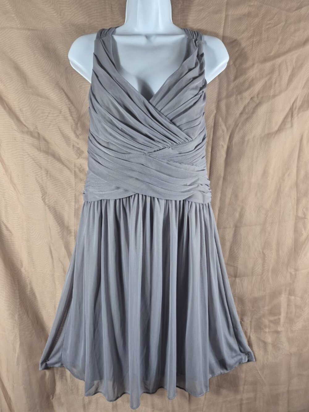 David's Bridal women's Gray chiffon cocktail bridesmaid flare Mini dress size 14 - Picture 2 of 10